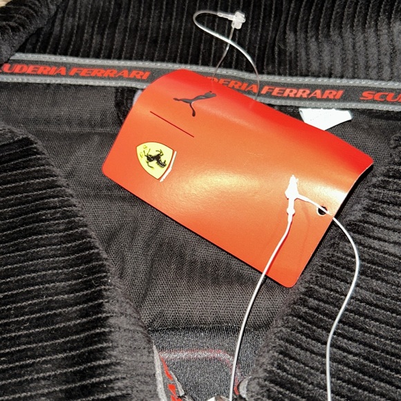 PUMA Ferrari Race Garage Crew Race Suit - Picture 11 of 13